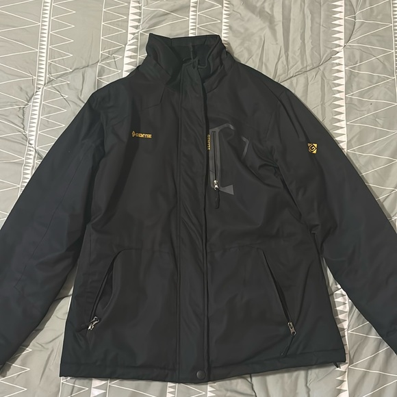 Gemyse Medium Women’s Black Ski coat - Picture 1 of 3